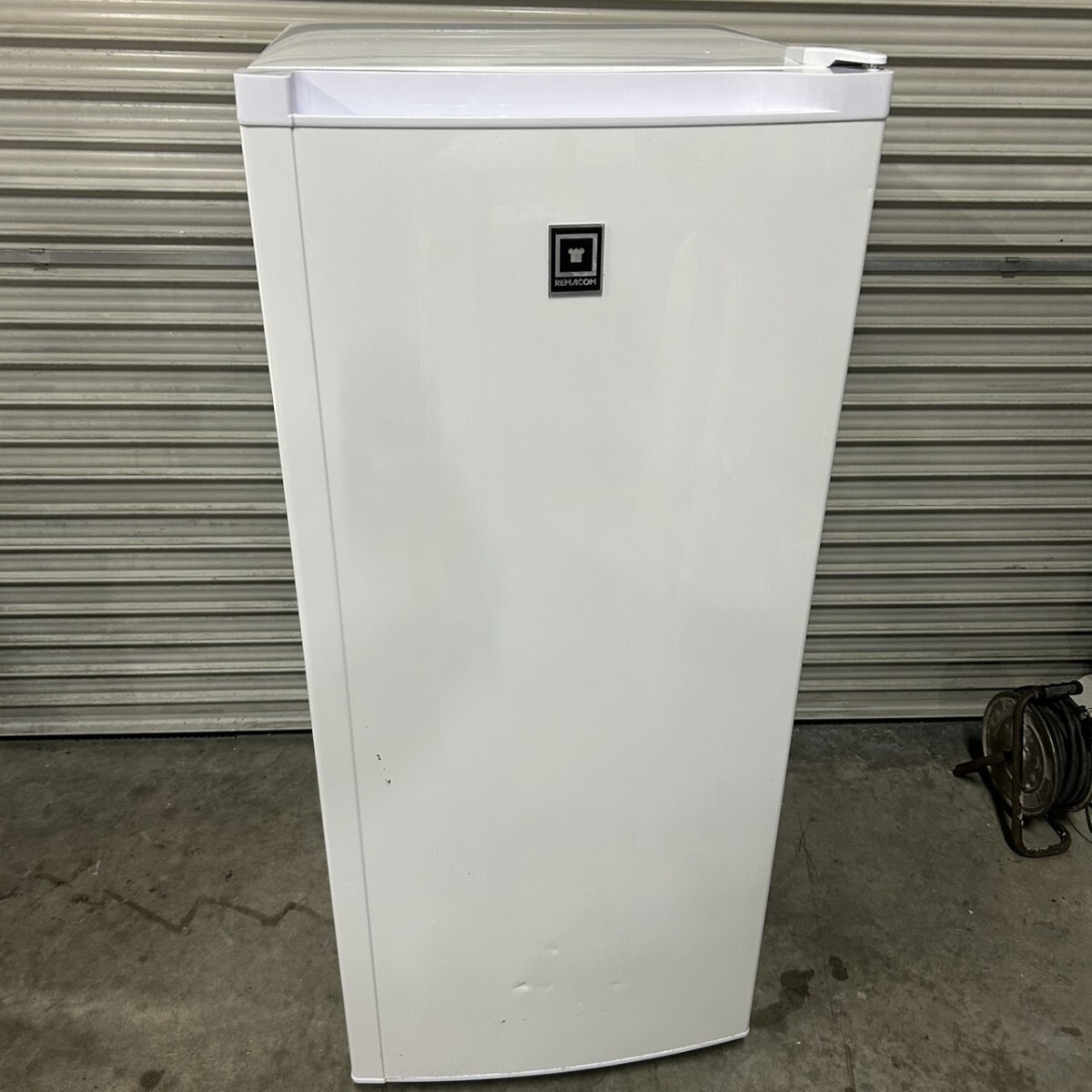 レマコム 電気冷凍庫 RRS-T138 138L 前開き