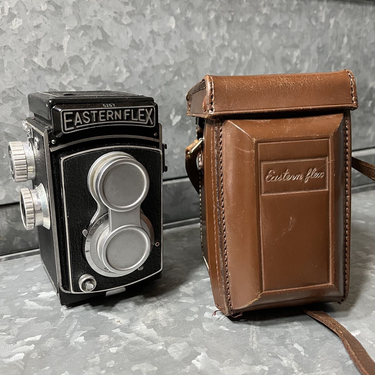二眼レフ イースター フィルムカメラ