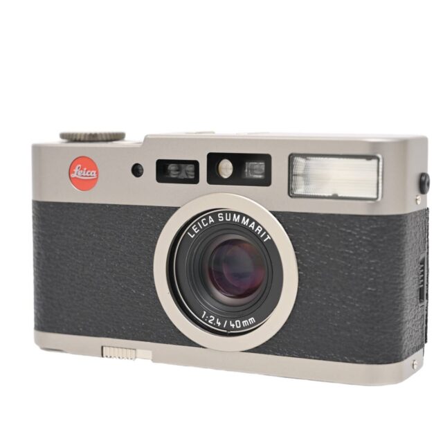 Leica CM18 130 SUMMARIT 40mm F2.4 コンパクトフィルムカメラ
