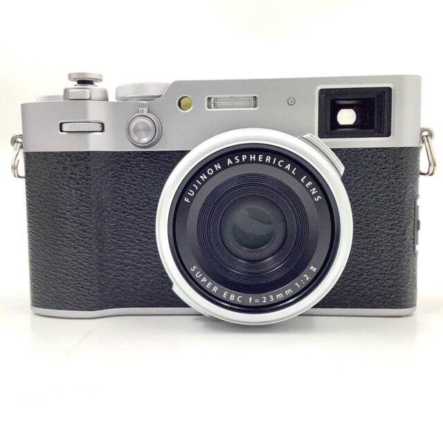 FUJIFILM X100VI シルバー コンパクトデジタルカメラ