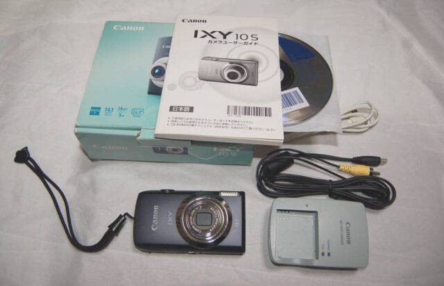 CANON IXY 10S コンパクトデジタルカメラ