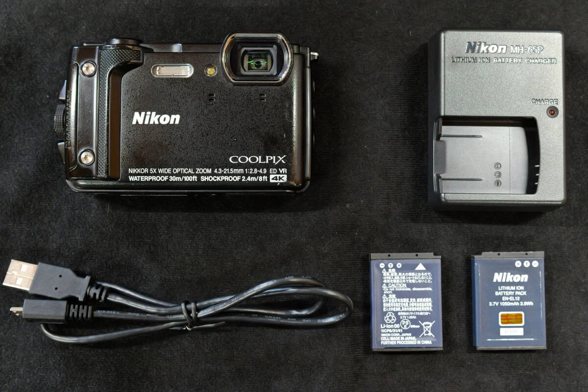 NIKON COOLPIX W300 タフネス防水コンパクトデジカメ
