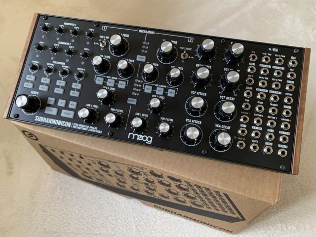 MOOG SUBHARMONICON セミモジュラー アナログ シンセサイザー