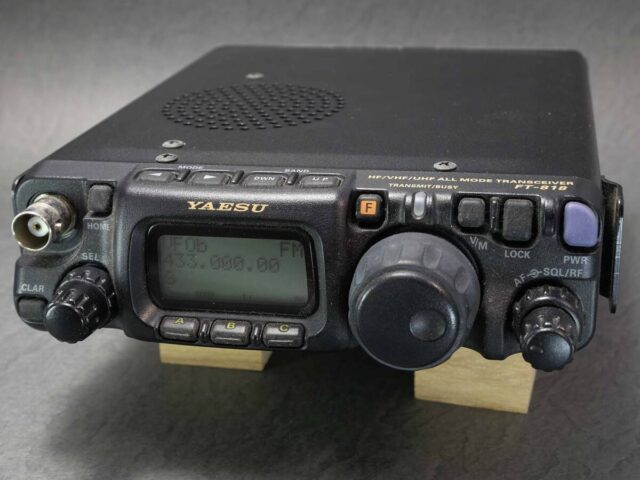 YAESU FT-818ND ポータブルアマチュア無線機