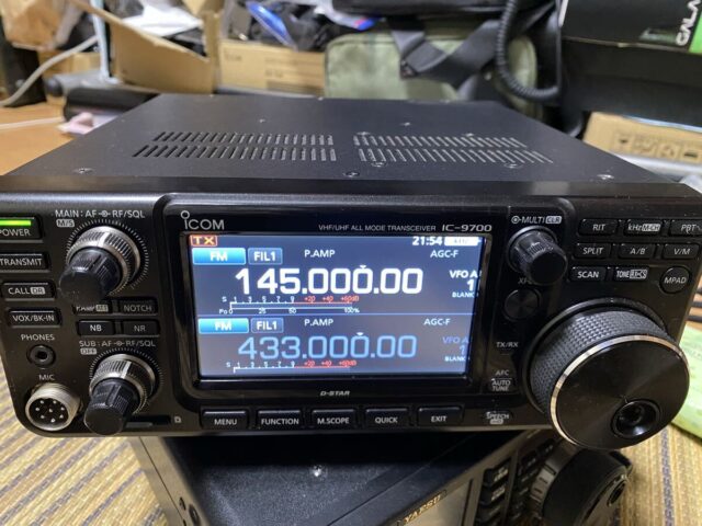ICOM IC-9700 VHF/UHF ALL MODE TRANSCEIVER アマチュア無線機