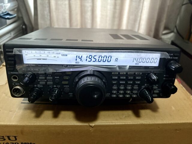 YAESU オールモードトランシーバー