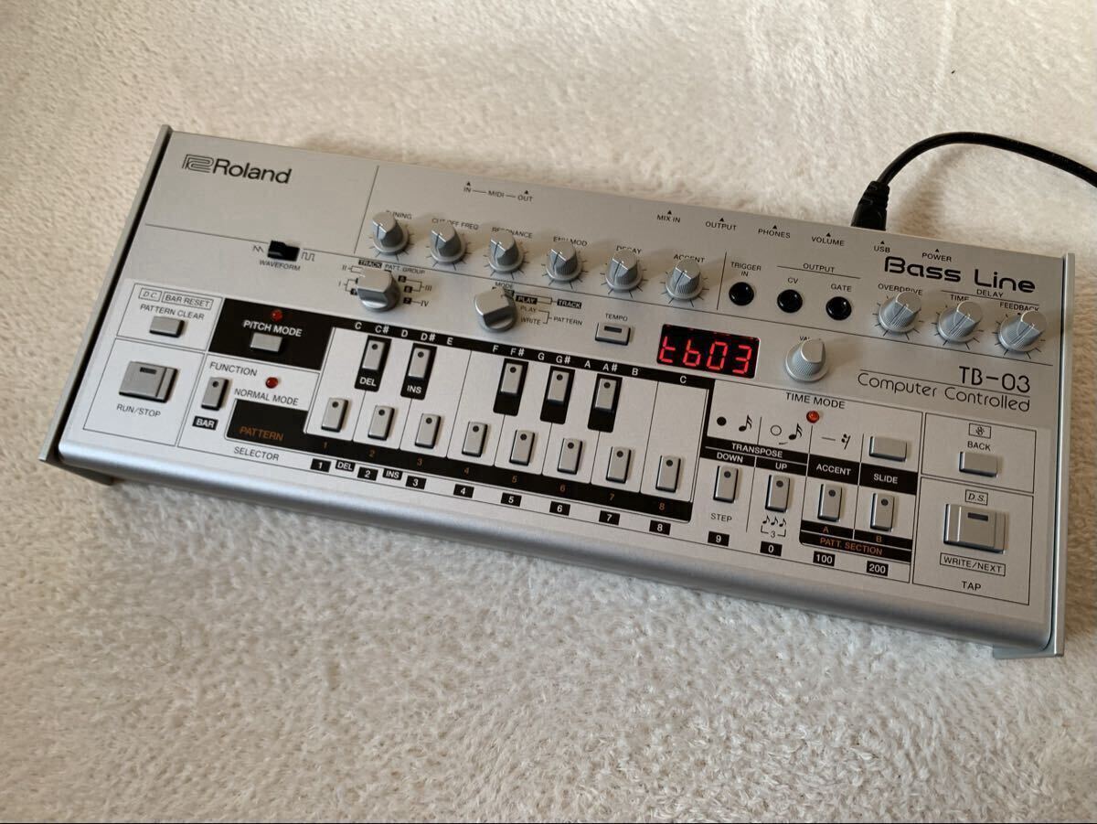 Roland TB-03 Boutique Bass Line シンセサイザー