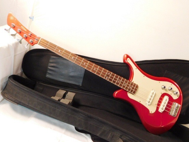 YAMAHA SBV-500 エレキベース 赤色系
