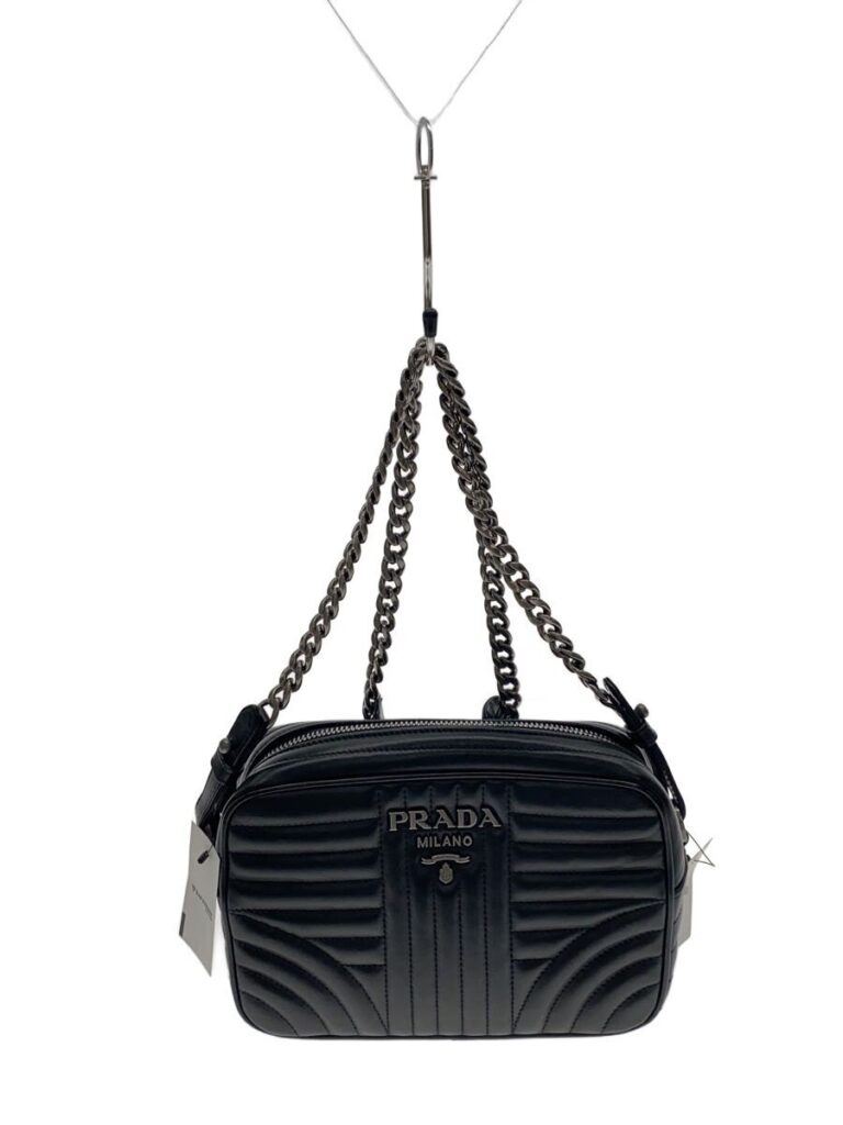 PRADA ダイアナグラム カメラバッグ チェーンショルダー