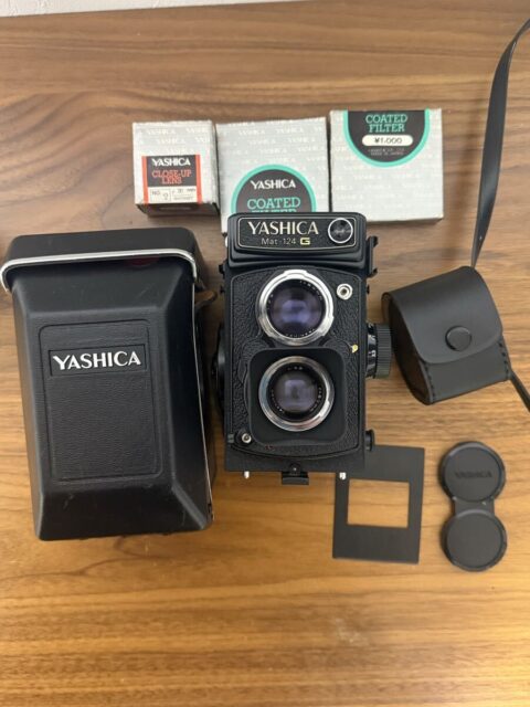YASHICA ヤシカ Mat-124G 二眼レフカメラ