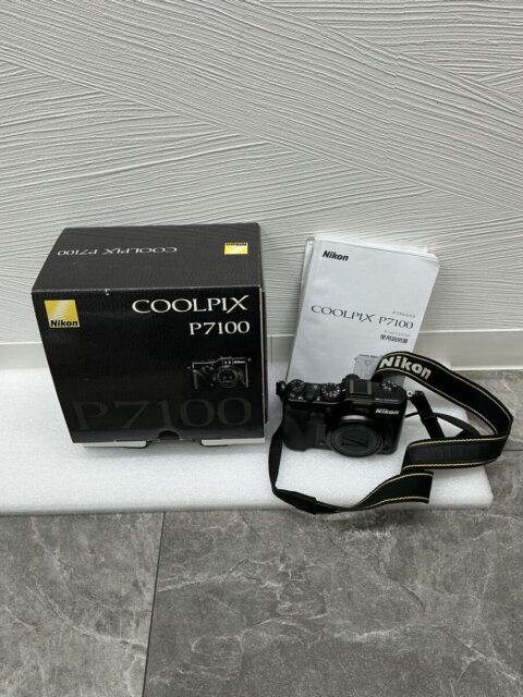 Nikon COOLPIX P7100 デジタルカメラ