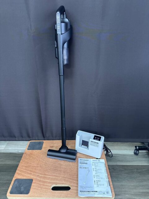 シャープ RACTIVE Air EC-FR11-B コードレススティック掃除機