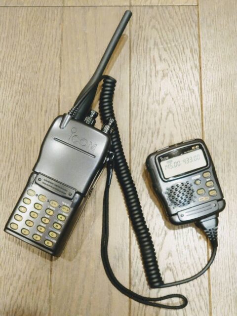 ICOM トランシーバー ハンディ機