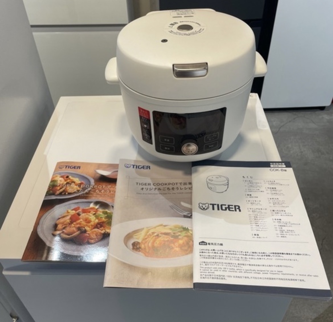 タイガー電気圧力鍋 マット ホワイト 中古品販売
