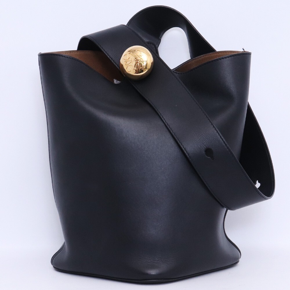 LOEWE ペブル バケットバッグ ミディアム カーフレザー ブラック