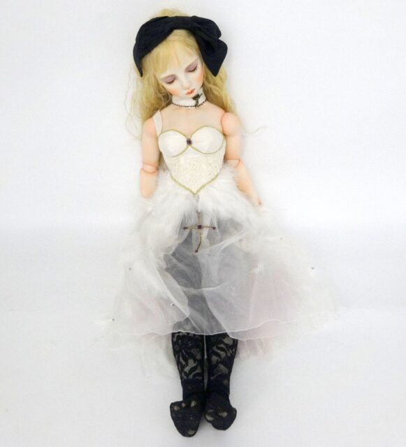 太山レミ G08 ビスクドール 金髪 白ドレス 約75cm
