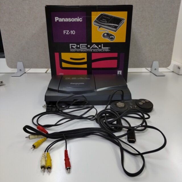 Panasonic FZ-10 REAL 3DO インタラクティブマルチプレーヤー