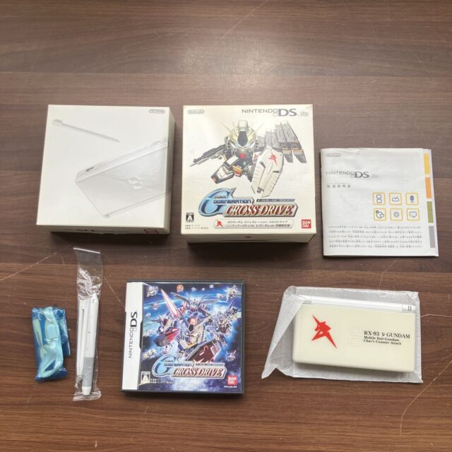 任天堂 Nintendo DS Lite SDガンダム Gジェネレーション クロスドライブ