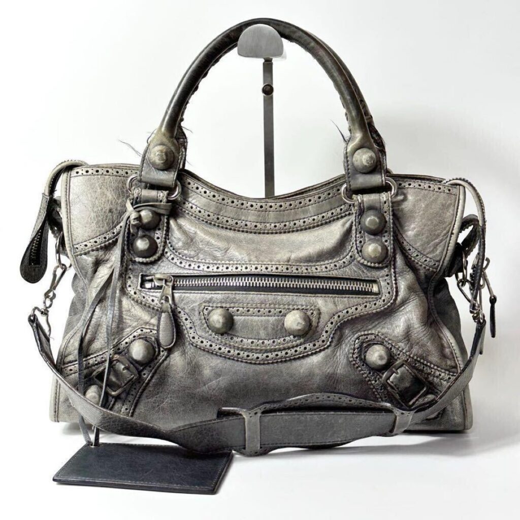 BALENCIAGA カバードシティ ジャイアント ショルダーバッグ グレー