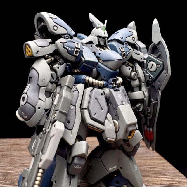 サザビー Ver.ZEONG ガンダムアーティファクト 完成品ガンプラ