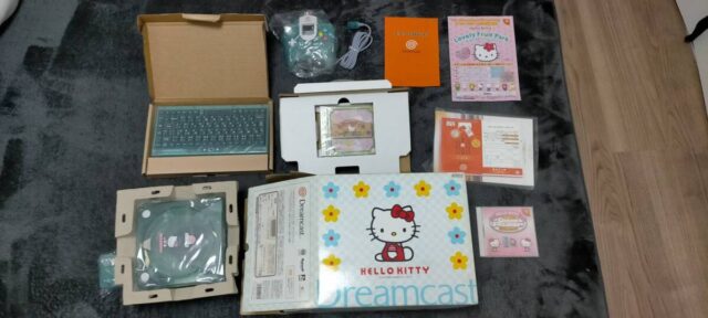ドリームキャスト キティちゃんコラボ 青スケルトン