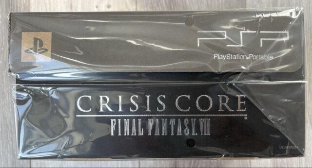PSP2000 クライシスコア ファイナルファンタジーVII 10th Anniversary LIMITED