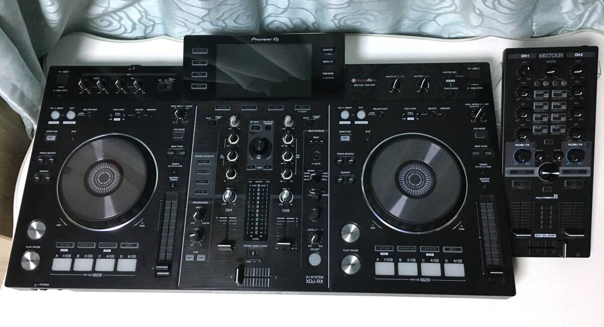 Pioneer DJ XDJ-RX DJコントローラー