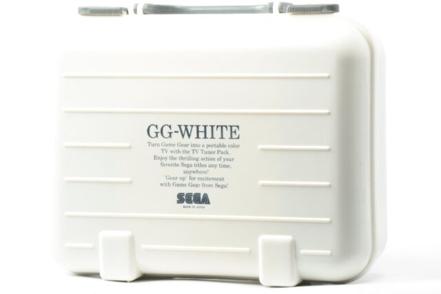 SEGA ゲームギア GG-WHITE 本体 TVチューナーパック付き