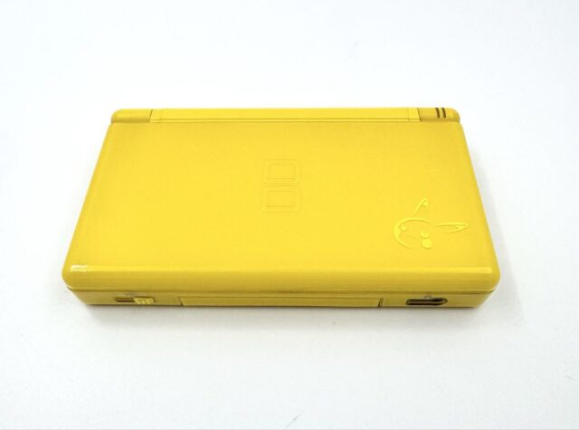 ニンテンドー DS Lite ピカチュウエディション