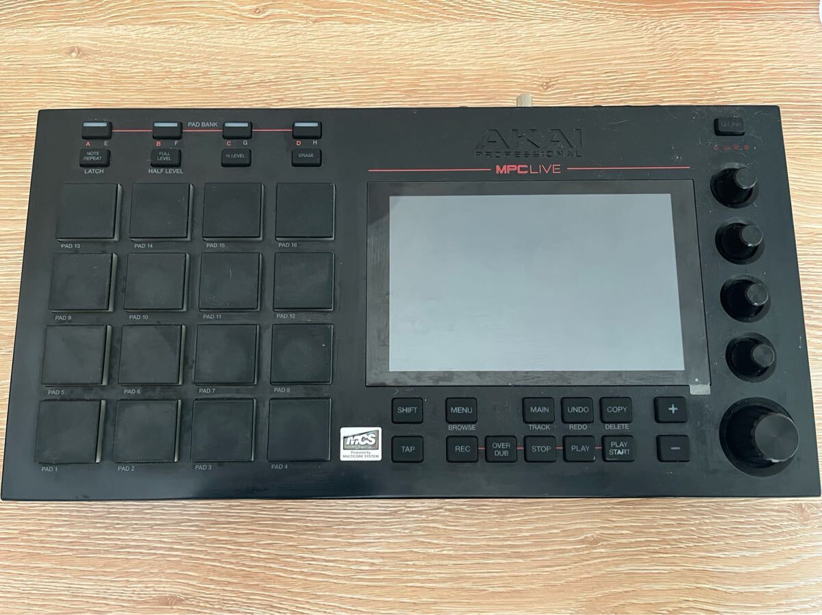 AKAI Professional MPC LIVE スタンドアローン サンプラー