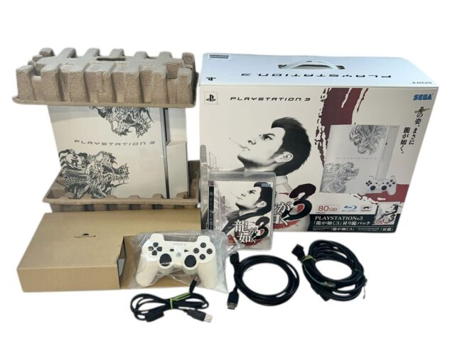 PlayStation3 龍が如く3 昇り龍パック CECH-2000