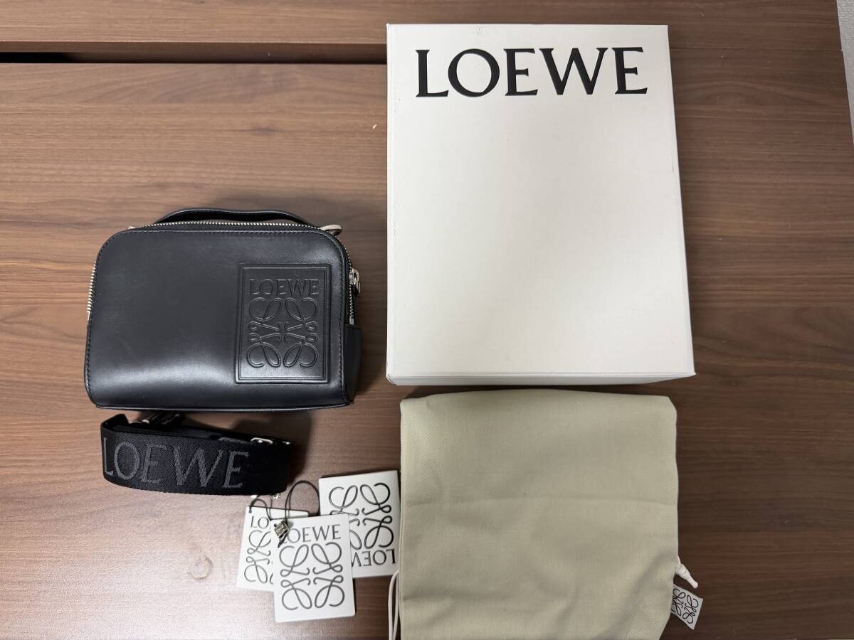 ロエベ カメラバッグ クロスボディバッグ 2WAY アナグラム レザー 黒
