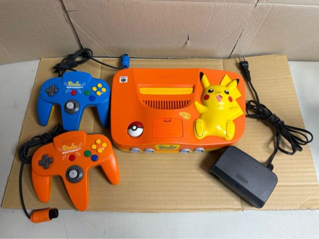 Nintendo ニンテンドー64 ピカチュウ本体 NUS-101