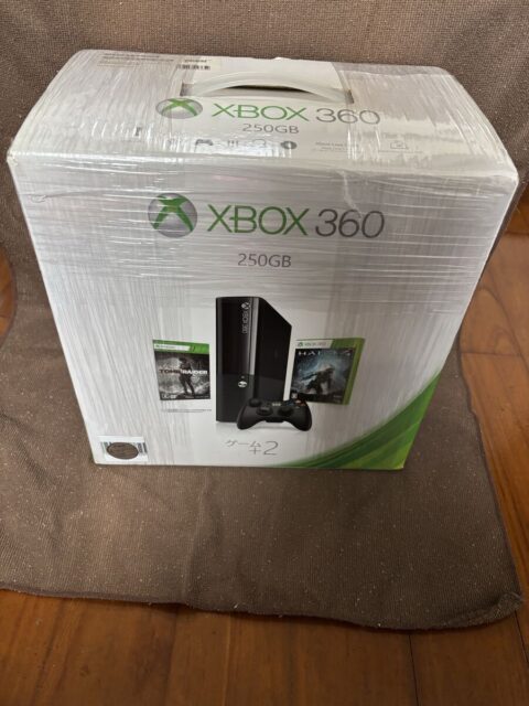 Microsoft Xbox 360 E 250GB バリューパック N2V-00019