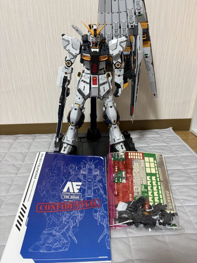 PG UNLEASHED νガンダム 完成品 ガンプラ