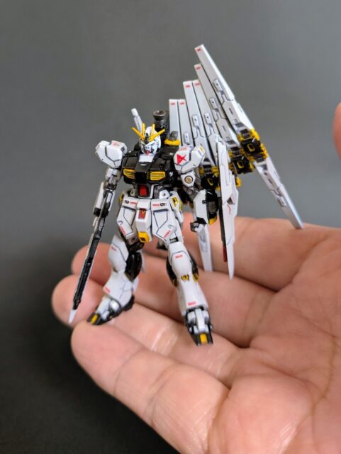 ガンプラ ガンダムアーティファクト νガンダム 塗装済み完成品