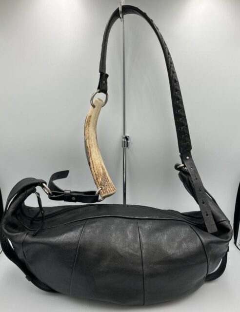 Yves Saint Laurent モンバサ ブラック バッグ