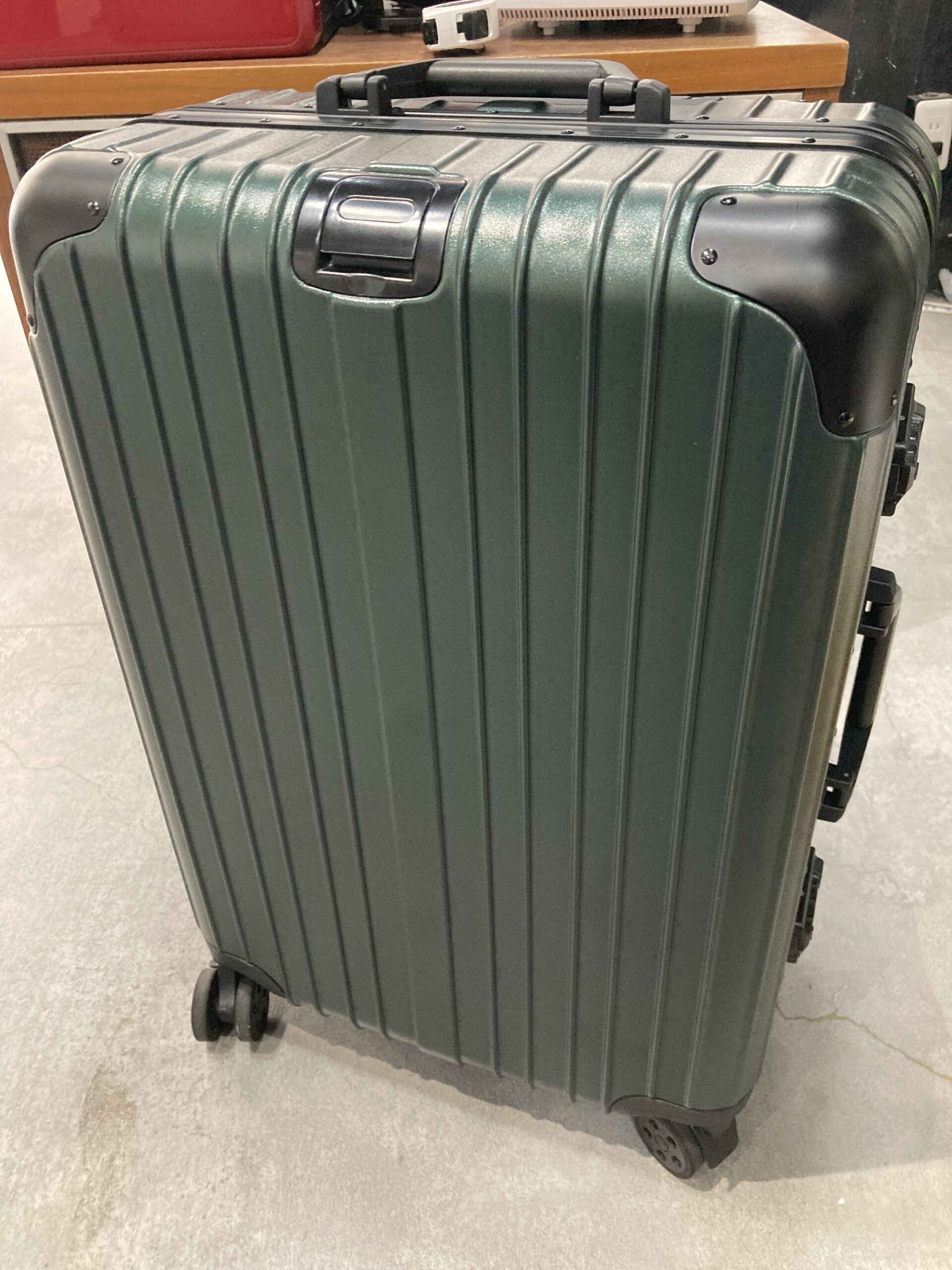 キャリーケース グリーン 中古品販売