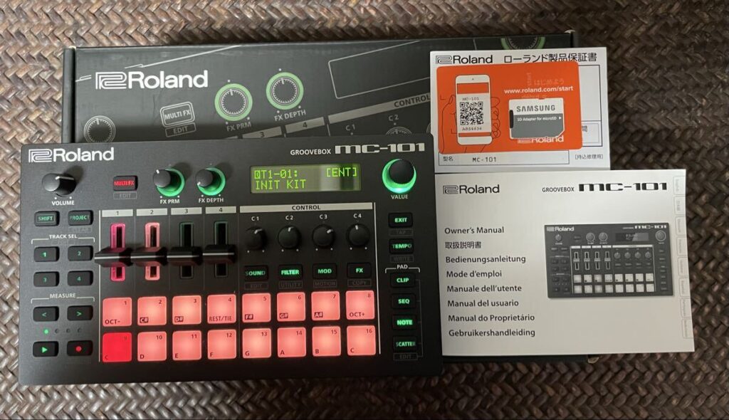 Roland MC-101 GROOVEBOX リズムマシン サンプラー