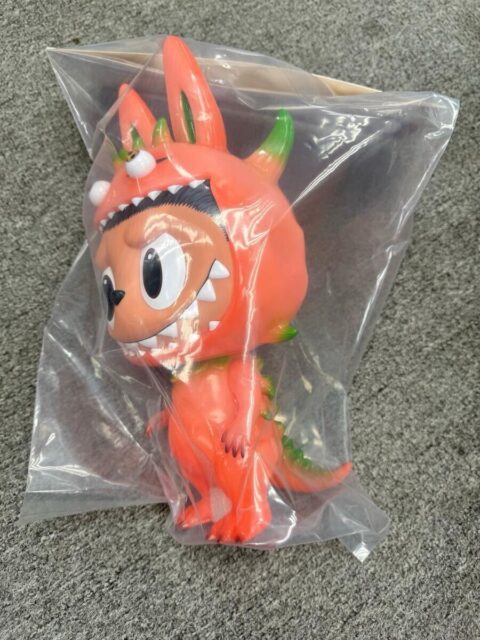 POPMART Labubu T9G ドラゴンフルーツ ラブブ フィギュア