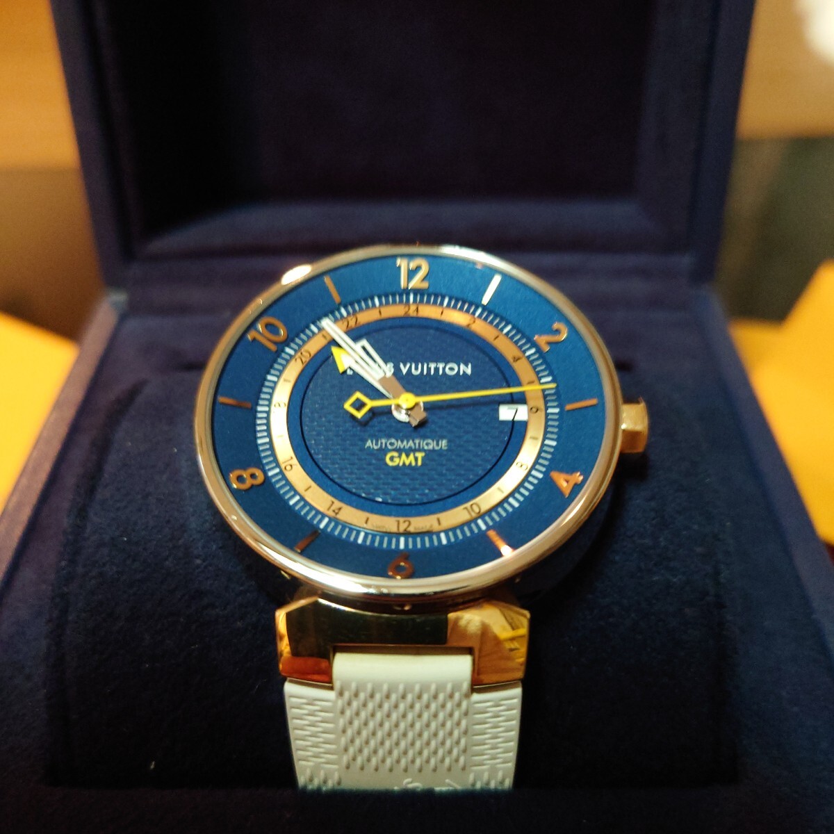 ルイヴィトン タンブール GMT ムーンオートマティック ピンクゴールド