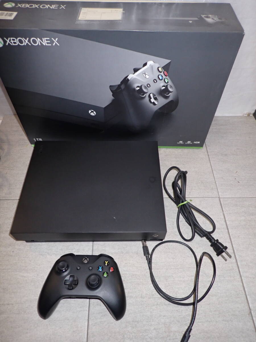 Microsoft XBOX ONE X 本体 MODEL1787
