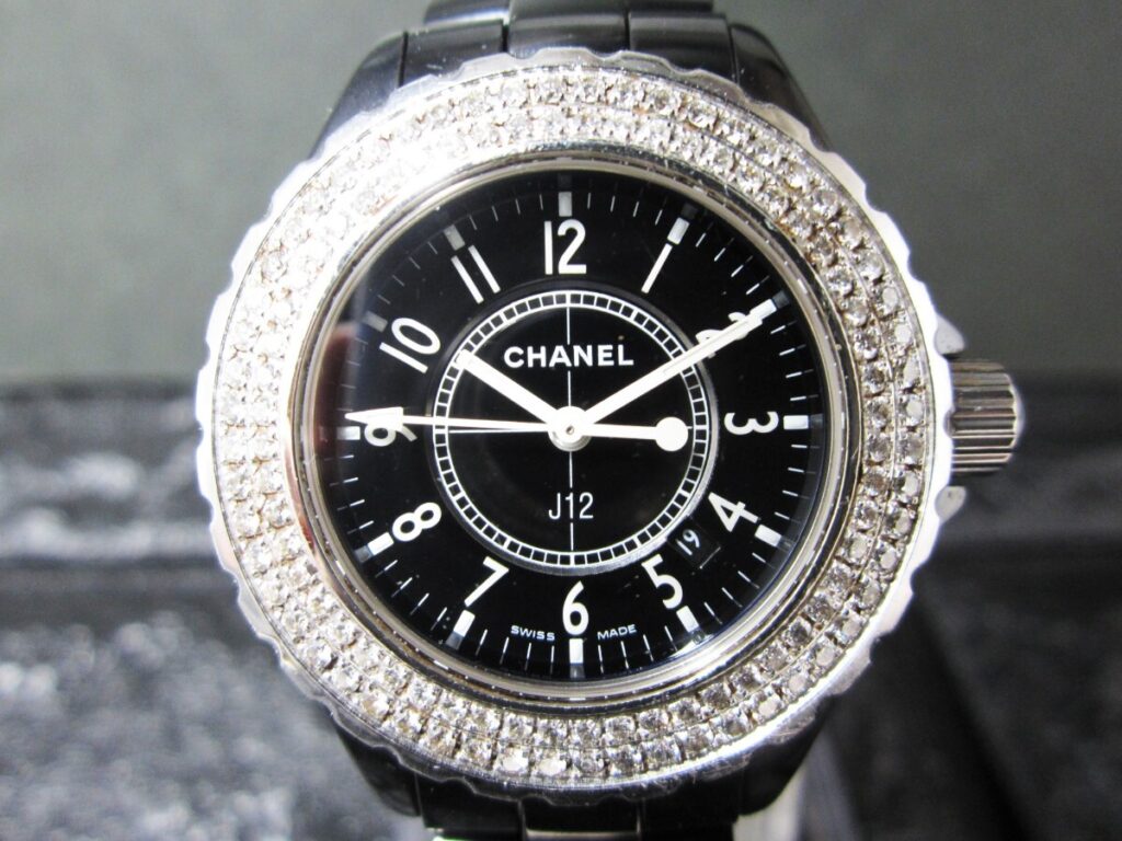 CHANEL J12 セラミック ダイヤベゼル デイト メンズ腕時計