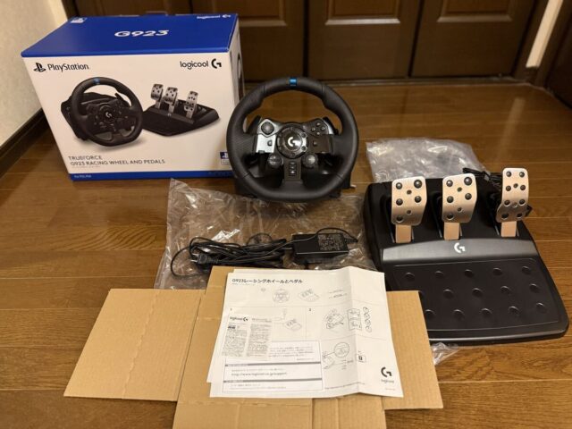 Logicool G923 PS5 ハンドルコントローラー