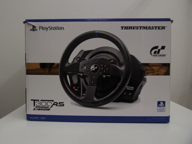 スラストマスター THRUSTMASTER T300RS GT Edition ハンドルコントローラー