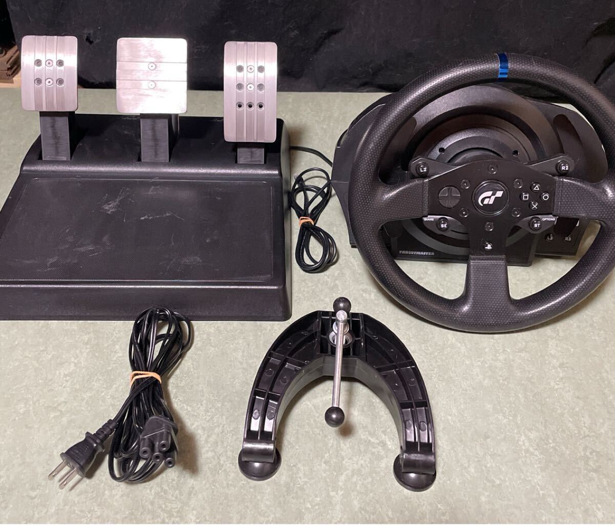 THRUSTMASTER T300 RS GT ハンコン ペダルセット
