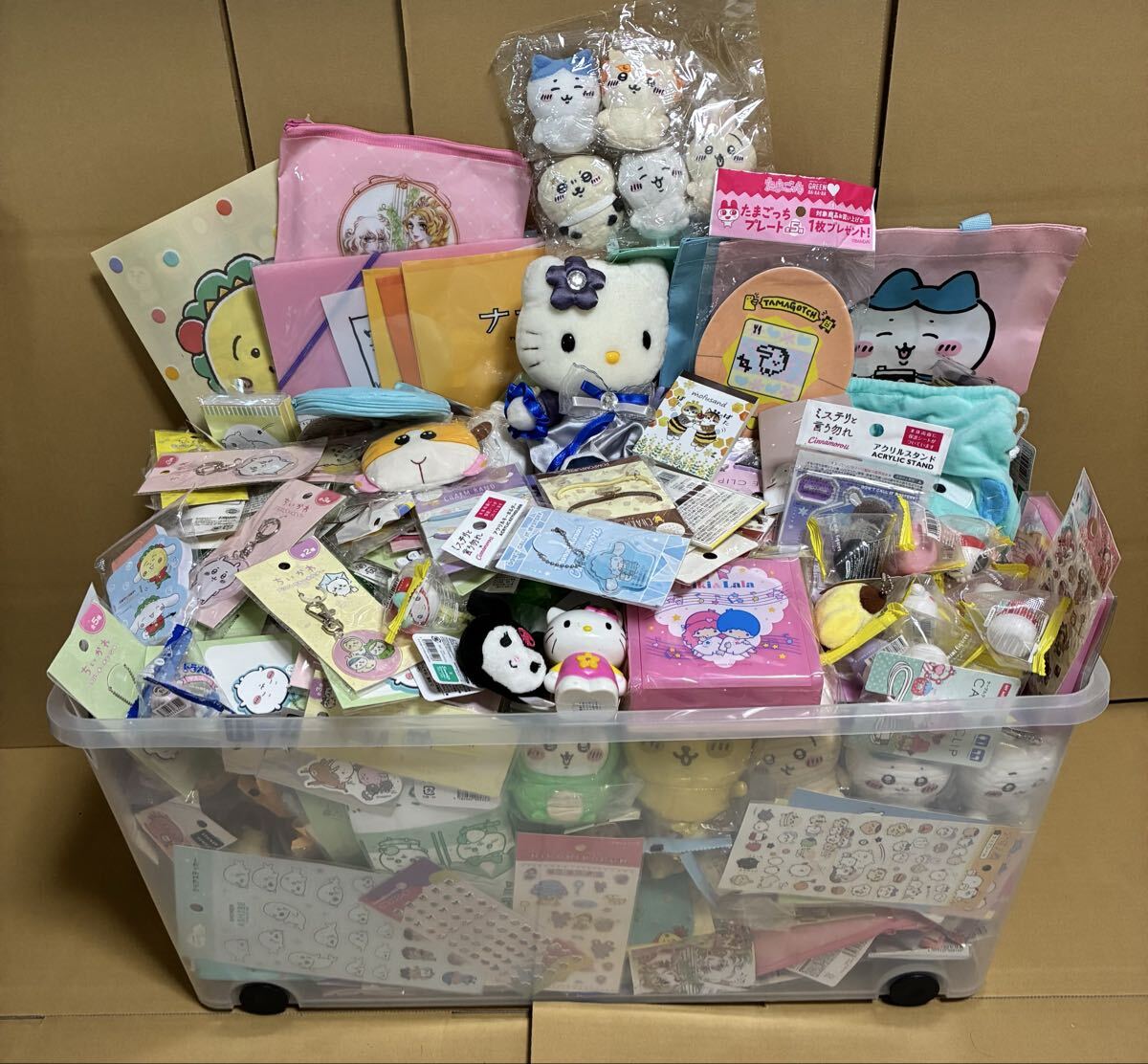キャラクターグッズ まとめ売り ちいかわ サンリオ等 約15kg