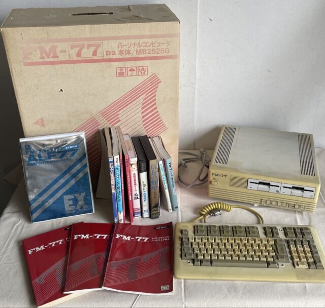 富士通 FM-77 D2 本体 キーボード マニュアル ソフト