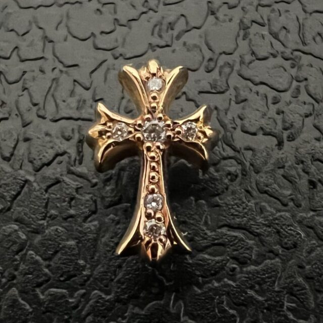CHROME HEARTS クロムハーツ CHクロス2ファット パヴェダイヤ スタッドピアス 22K
