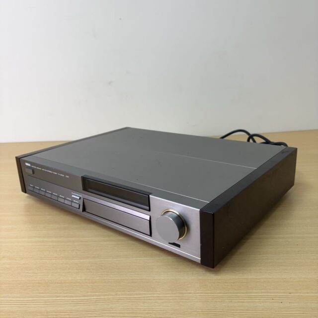 YAMAHA TX-2000 AM/FMステレオチューナー